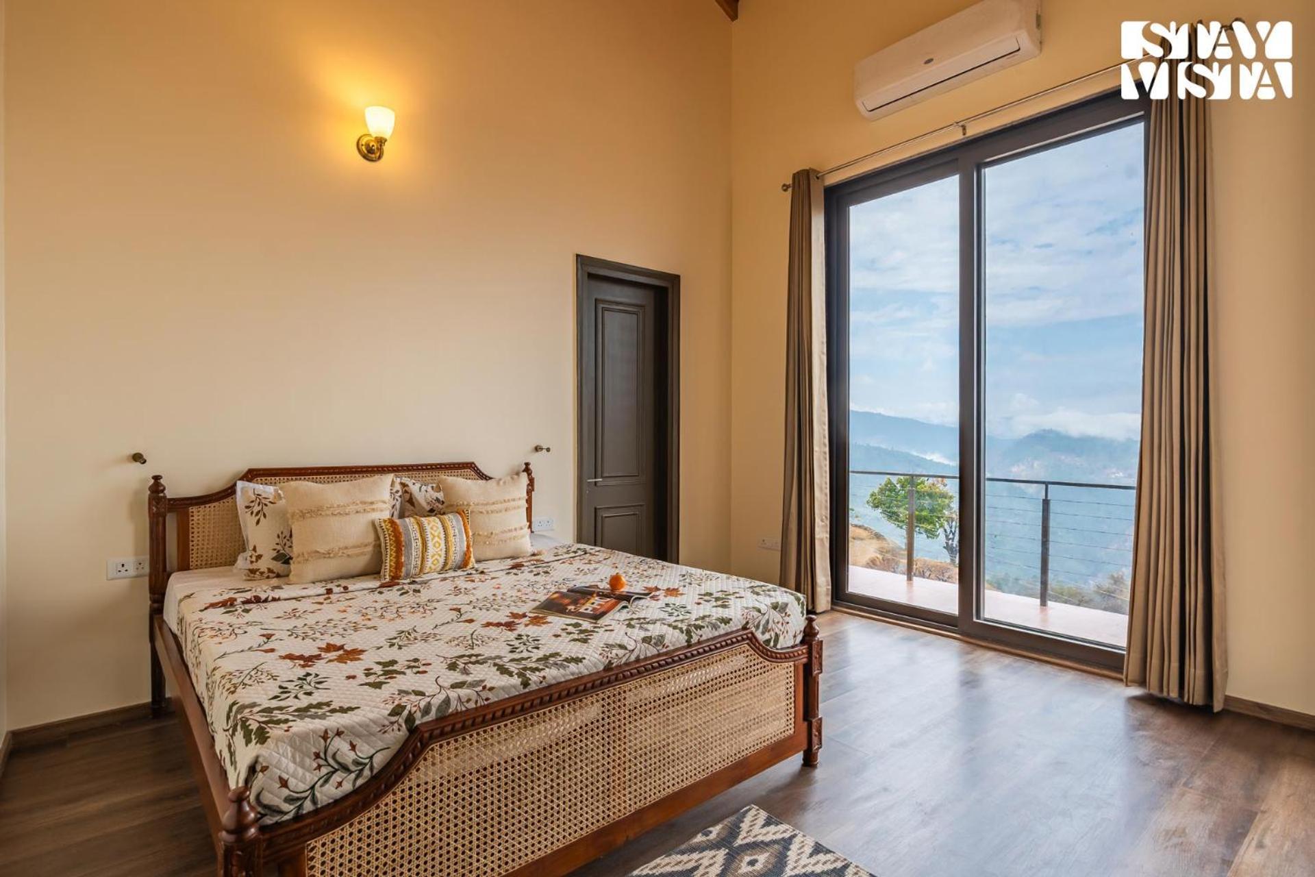 Stayvista At Amulyam Villa With Lawn & Bonfire Mukteshwar Esterno foto